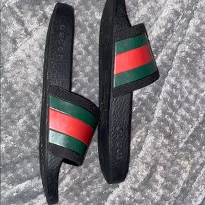 Gucci sides